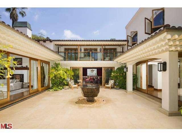 Bruce Willis Sells Beverly Hills Home for $16.5 Million! - Closer Weekly