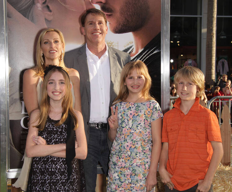 nicholas-sparks-sister