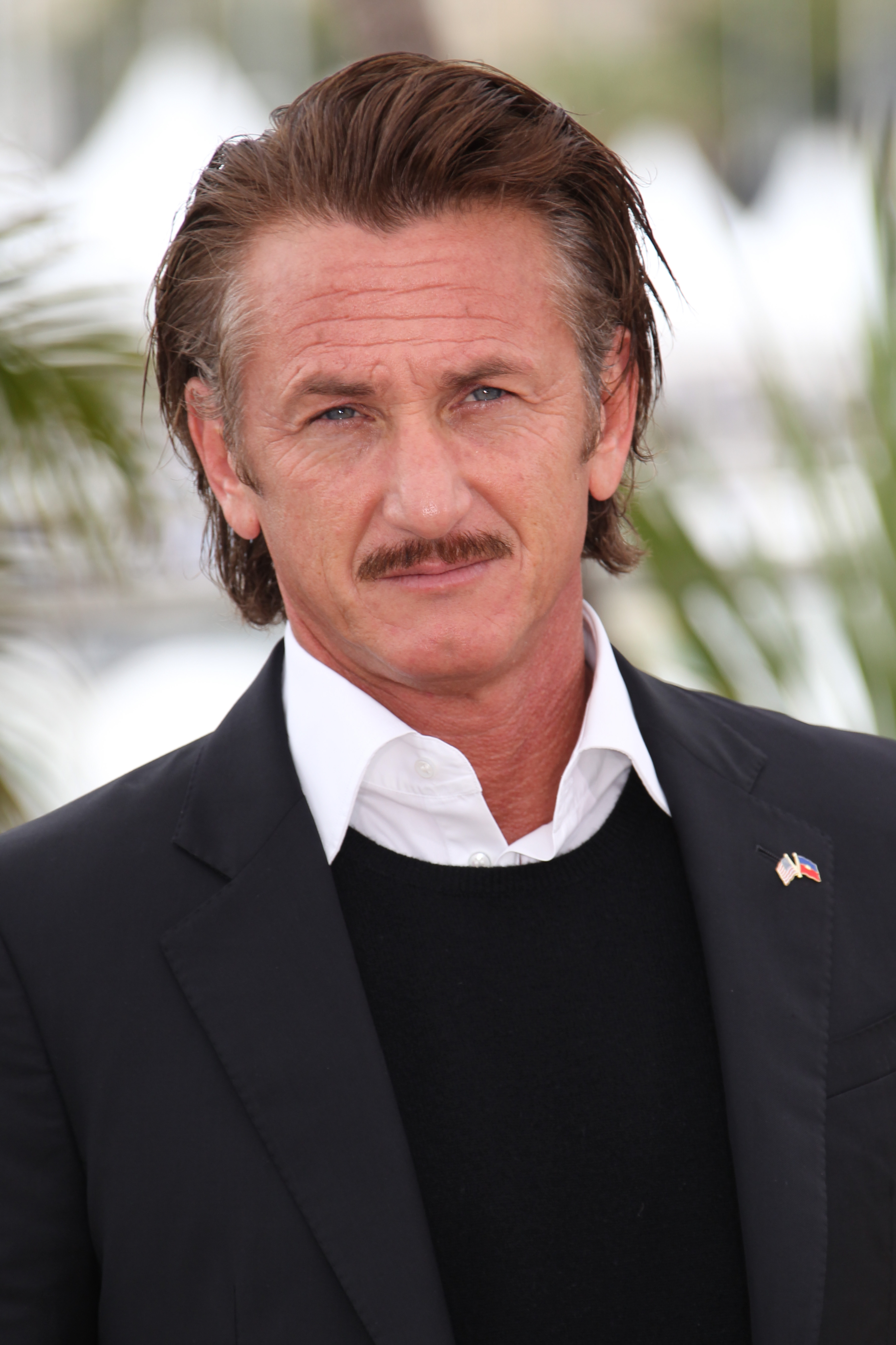 Sean Penn Disses Madonna And Robin Wright Talks Marrying Charlize Theron