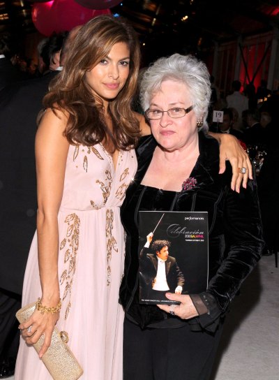 eva mendes and mother