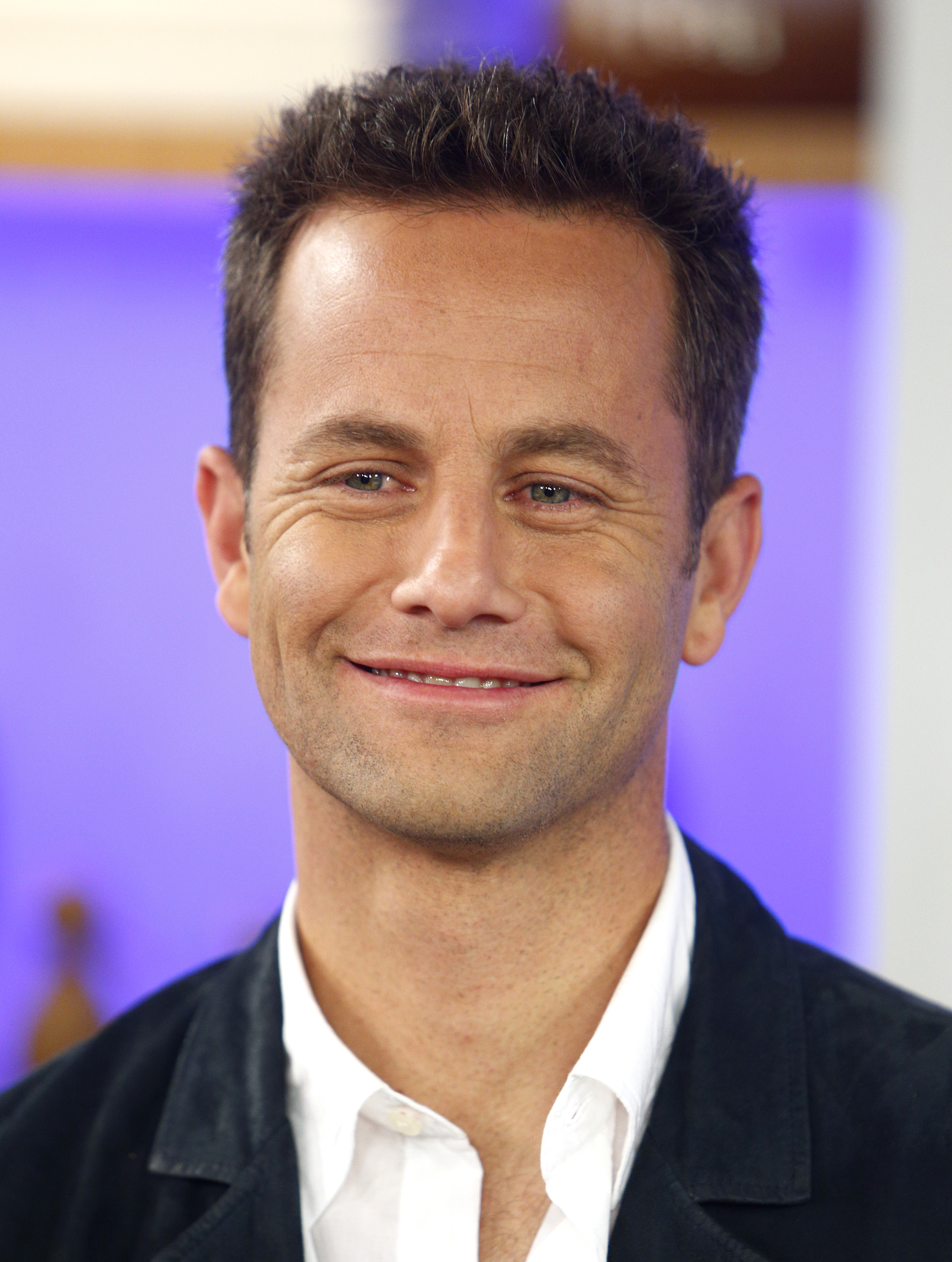Kirk Cameron Gives Controversial Marriage Advice — Wives Should Always Follow Their Husbands 