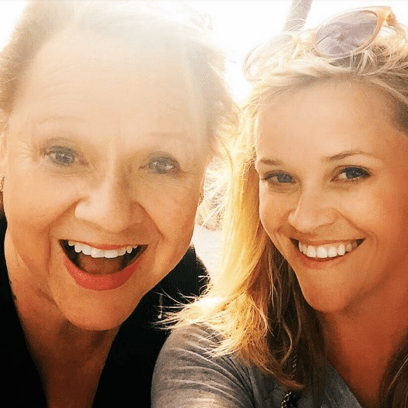 Reese witherspoon mom