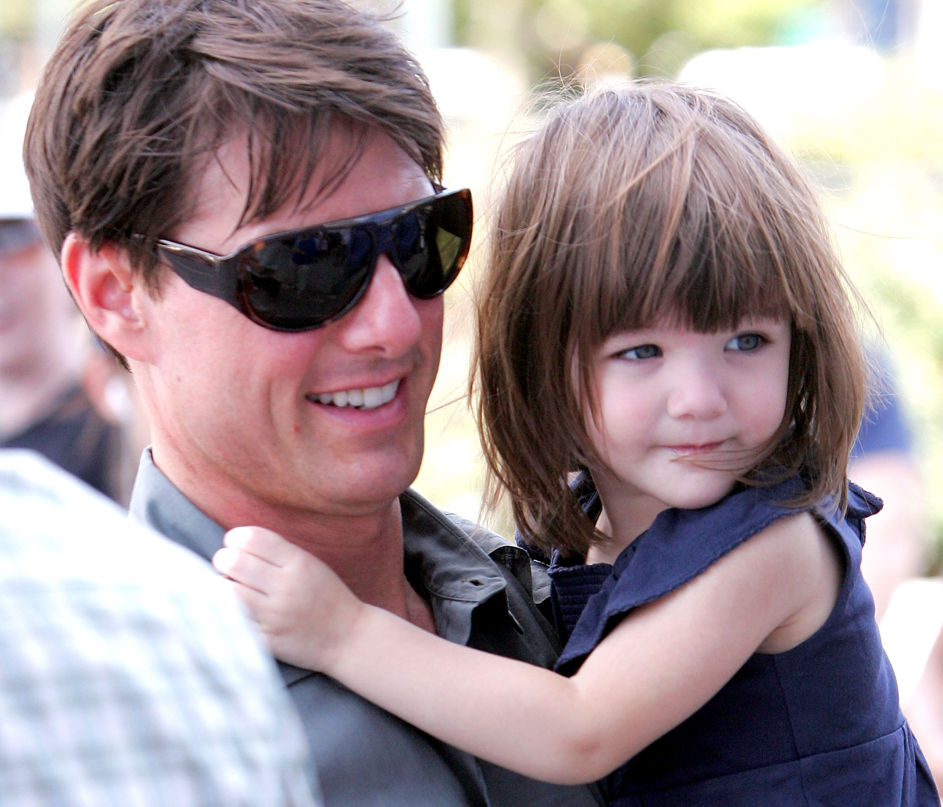tom cruise no contact with daughter
