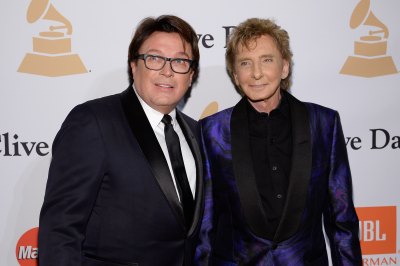 barry manilow garry keif getty images
