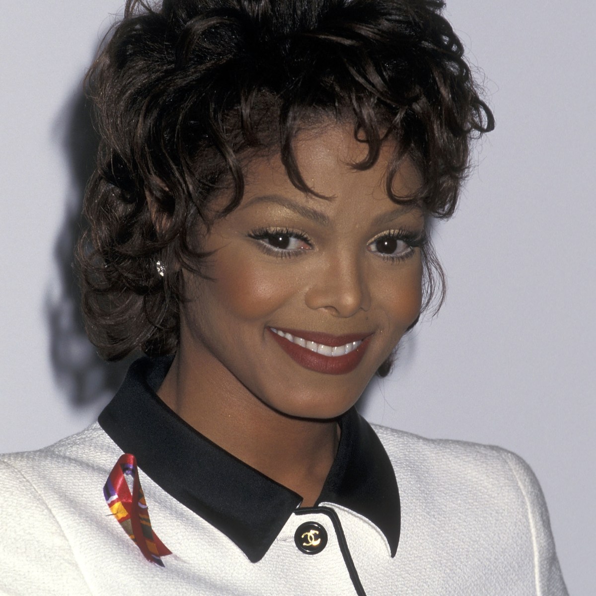 Janet Jackson S Hair Evolution Styles And Cuts Through The Years