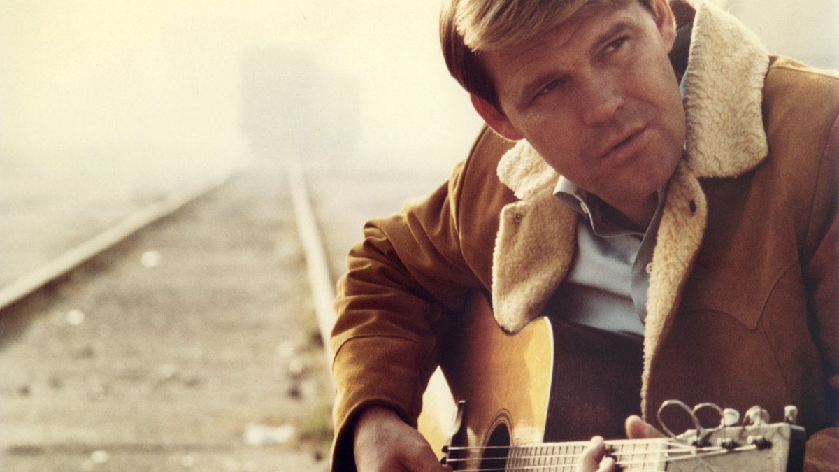 Glen Campbell's Daughter Opens up About Her Dad's Battle With Alzheimer's