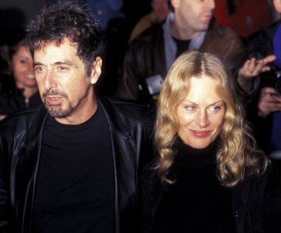 al pacino beverly d'angelo getty images