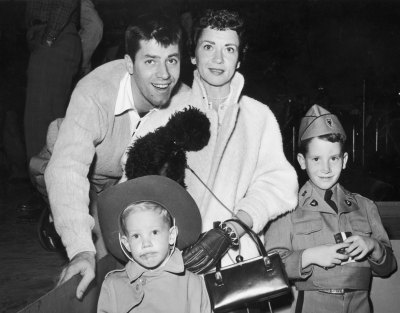 jerry lewis family getty images