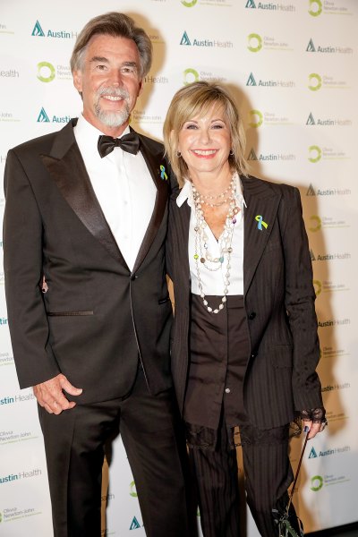 olivia newton-john and john easterling getty images