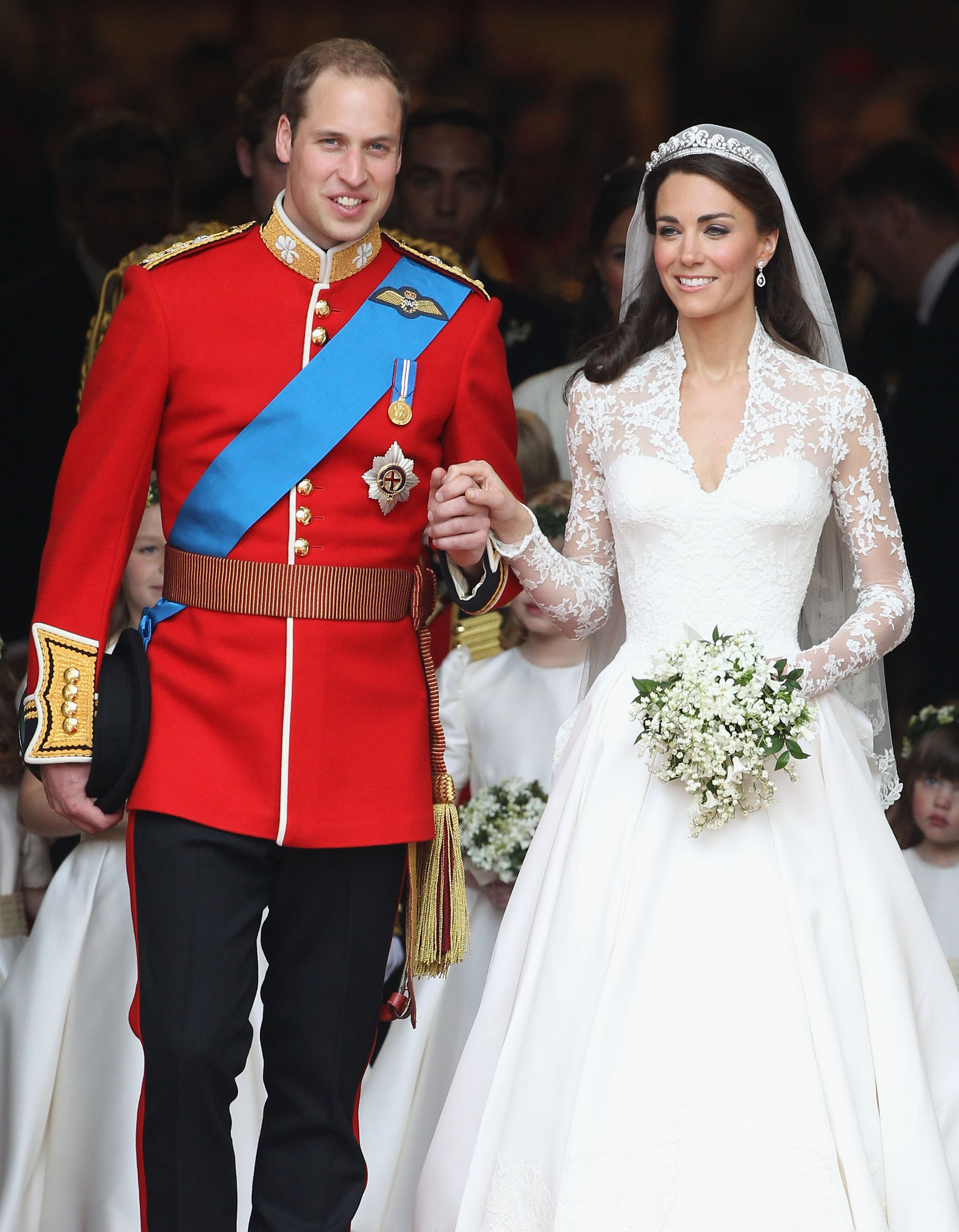 Kate Middleton wedding dress review: simple and elegant, suitable for her  age - masslive.com