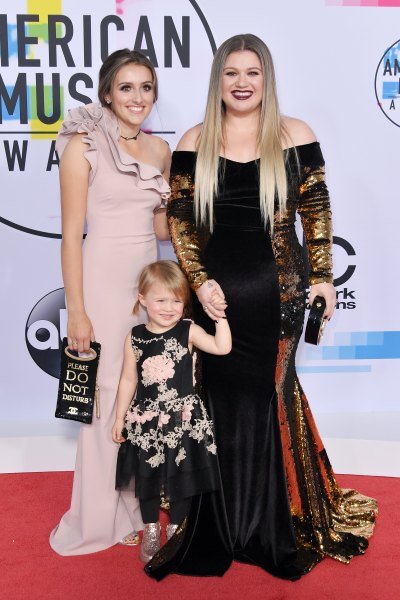 kelly clarkson amas getty images