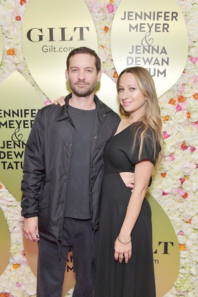tobey maguire jennifer meyer getty images