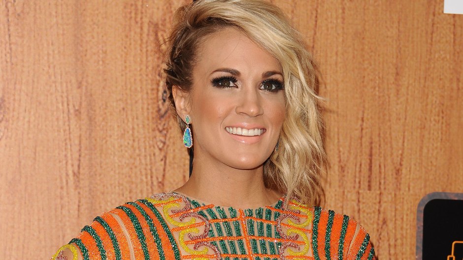 Carrie underwood donates police officer