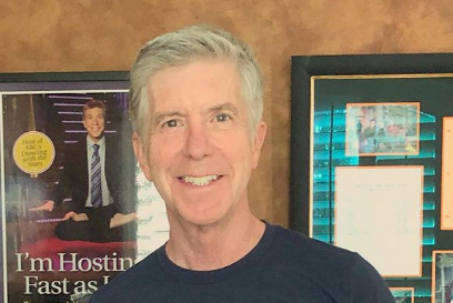 Dancing with the stars tom bergeron shirtless selfie