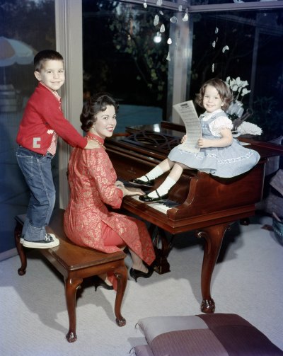 shirley temple family getty images