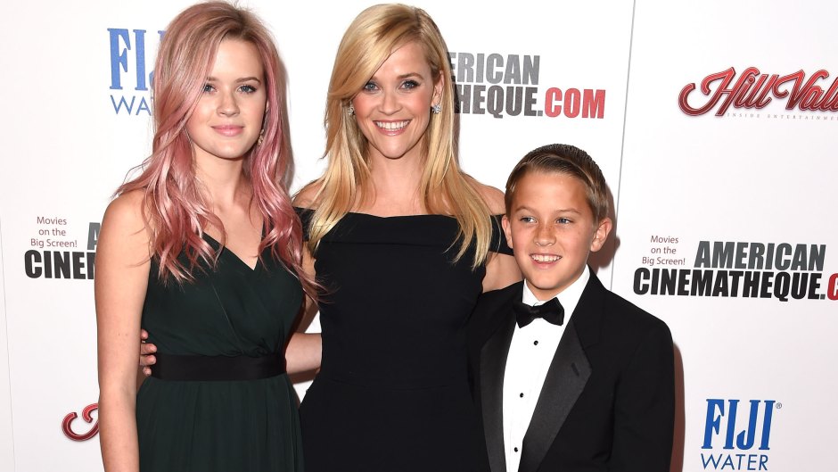 Reese witherspoon kids graduation party