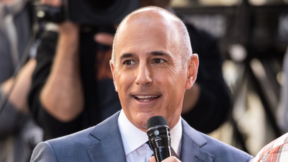Matt Lauer holds microphone on 'Today'