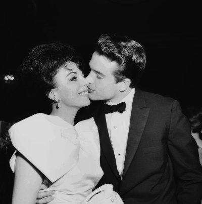 joan and warren in 1959. (photo credit: getty images)