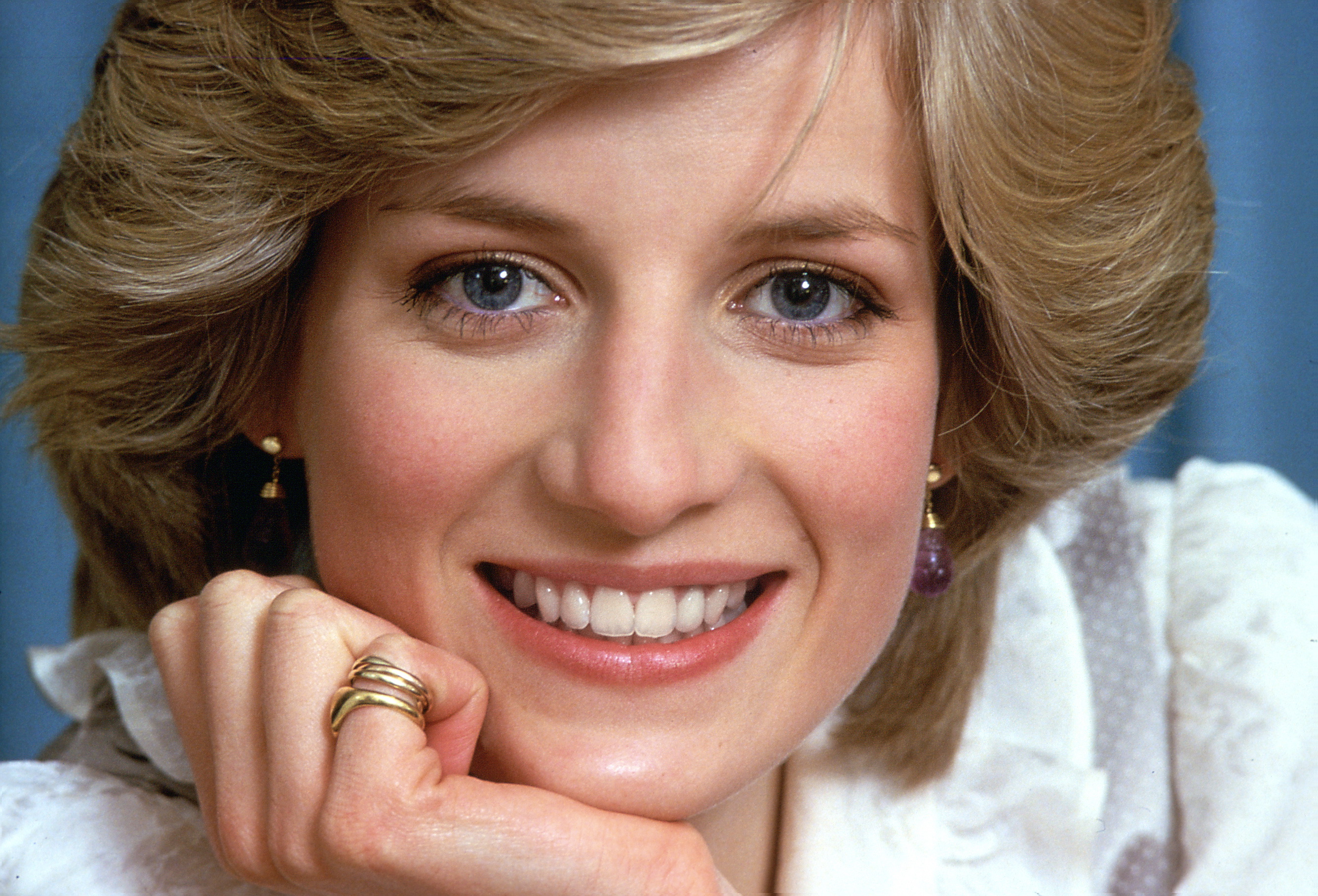 Here's Where You Can Buy A Lookalike For Princess Diana's Engagement Ring  For Just $20