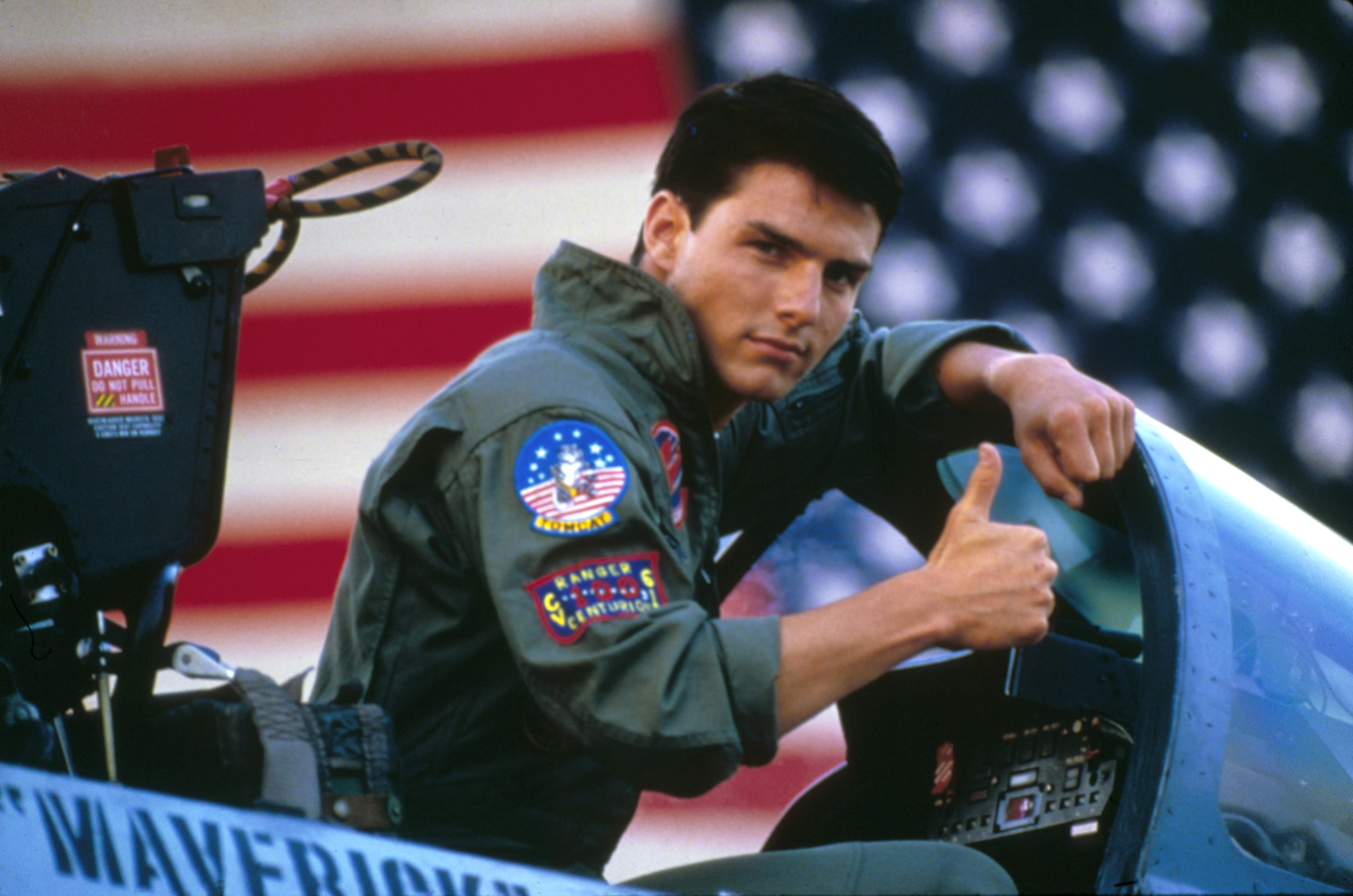Glenn Powell Reveals Bizarre Advice Tom Cruise Gave Him For Top Gun