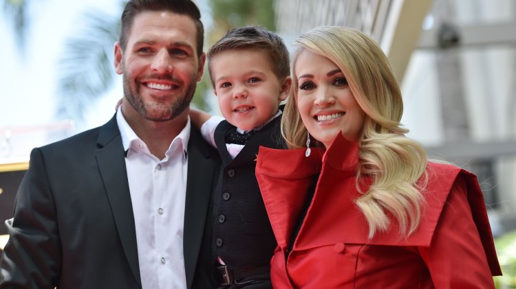 Carrie underwood mike fisher miracle baby