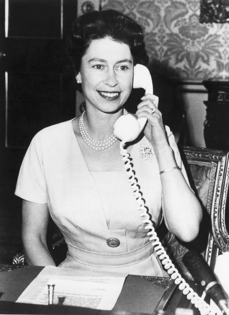Queen Elizabeth Staying Young At Age 92