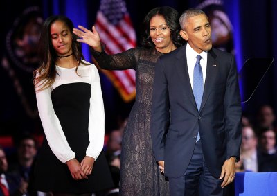 Malia-Obama-Barack-Michelle-Prom-Night