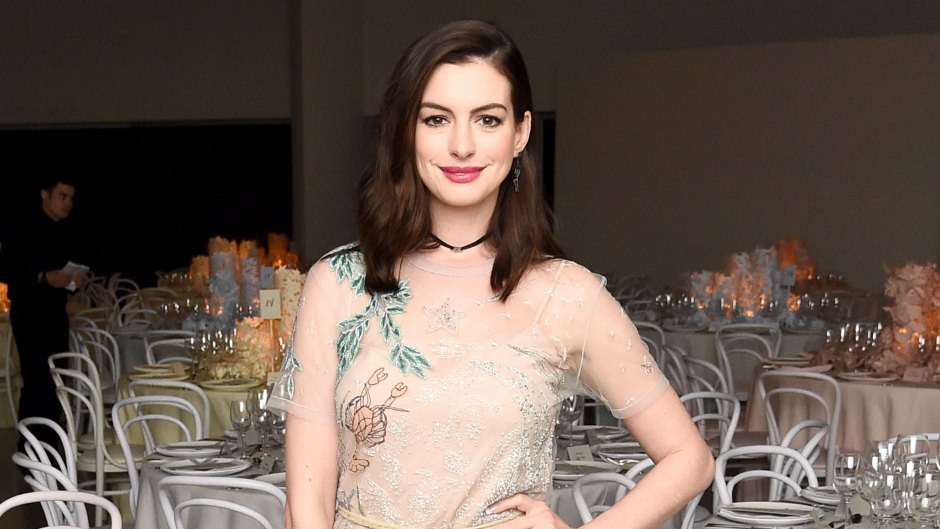 anne-hathaway-debuts-fiery-red-hair-for-new-movie-role-see-the-pics
