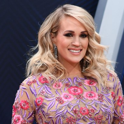 carrie-underwood-jokes-that-fitting-into-non-maternity-gowns-is-the-hardest-part-of-award-shows