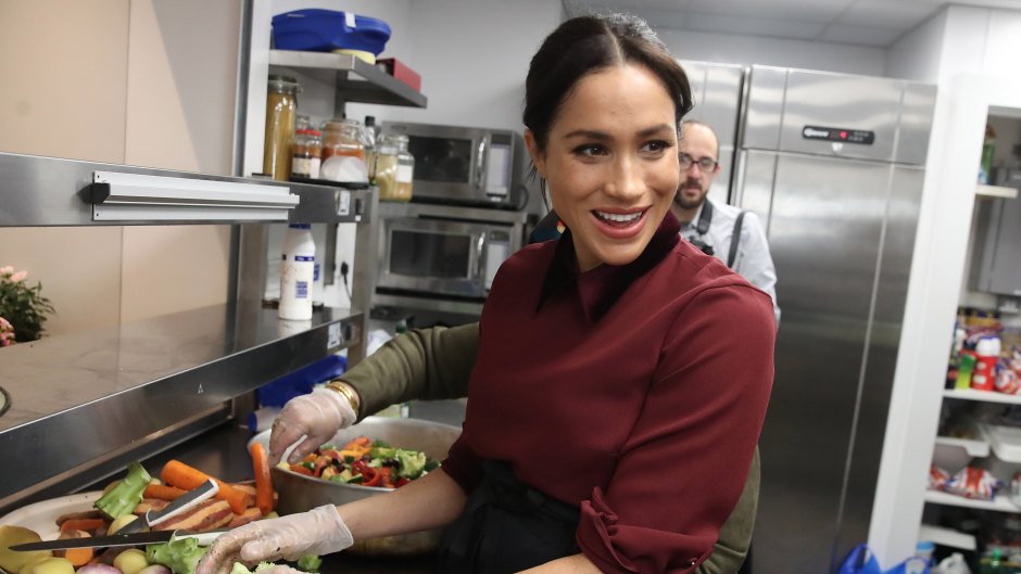 meghan-markle-cooks-for-grenfell-fire-survivors-ahead-of-thanksgiving