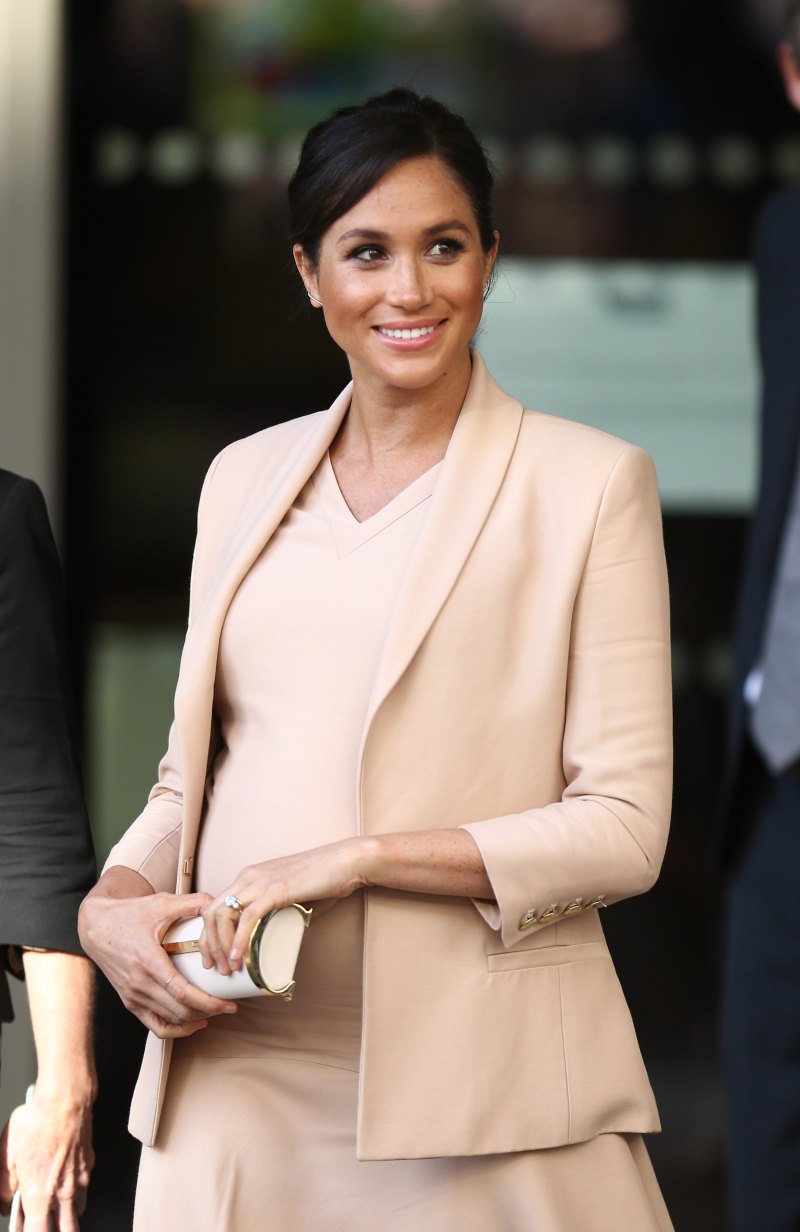 Meghan Markle The National Theatre January 30, 2019 – Star Style