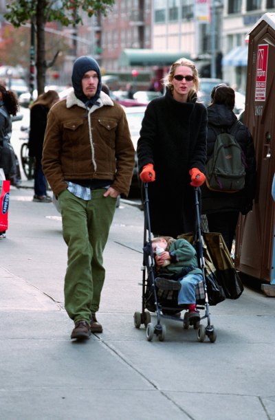Uma Thurman Strolling with Family