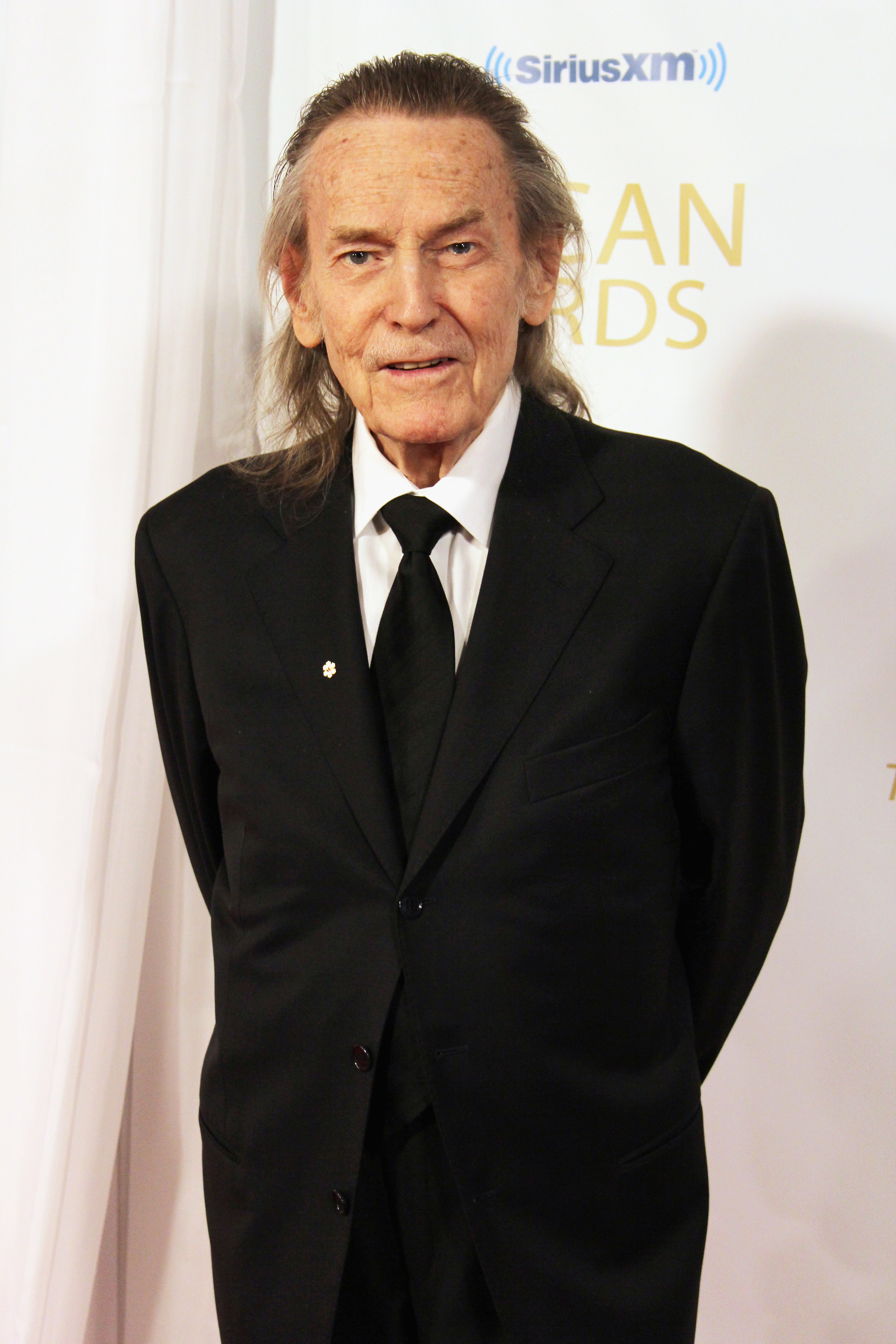 Gordon Lightfoot Is Working on New Music at Age 80 (Exclusive) | Closer ...