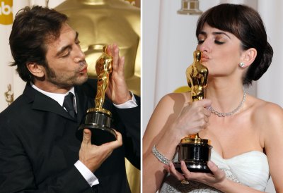 A combination of two pictures shows (FromL) Javier Bardem kissing his Oscar for Best Supporting Actor in "No Country For Old Men" on February 24, 2008 and Penelope Cruz kissing her Oscar for Best Supporting Actress for "Vicky Cristina Barcelona"