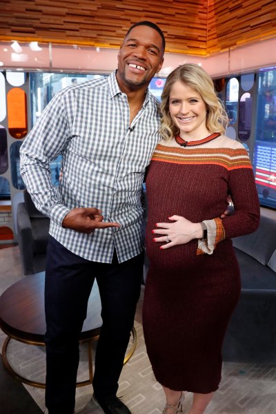 Sara Haines reveals the sex of her baby with help from Maury Povich on "Strahan & Sara" on Tuesday, March 19, 2019. "GMA Strahan & Sara"
