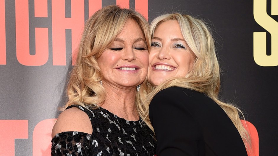 kate-hudson-goldie-hawn-premiere-fox-snatched-red-carpet