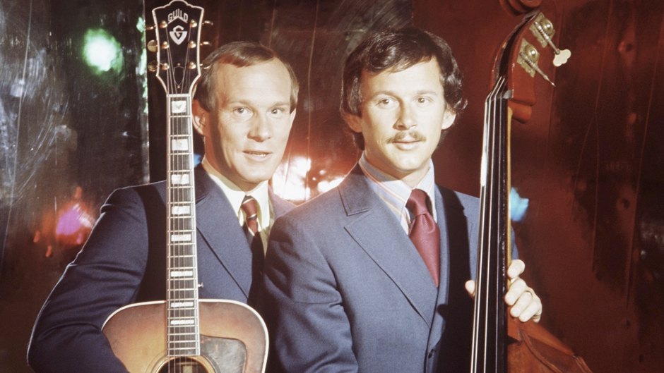 1960s-tv-smothers-brothers