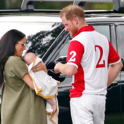 prince-harry-meghan-markle-reveal-archie-can-lift-his-head