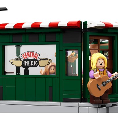 lego-friends-phoebe-in-front-of-central-perk