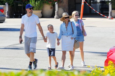 Reese Witherspoon & Husband Jim Toth Enjoy a Stroll Together in Malibu with her son Deacon and daughter Ava!