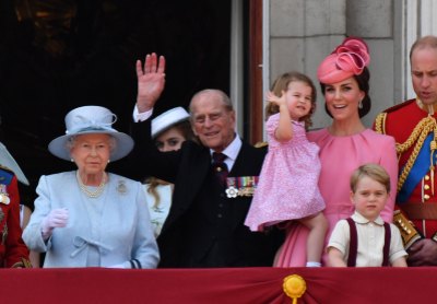 Queen Elizabeth and family