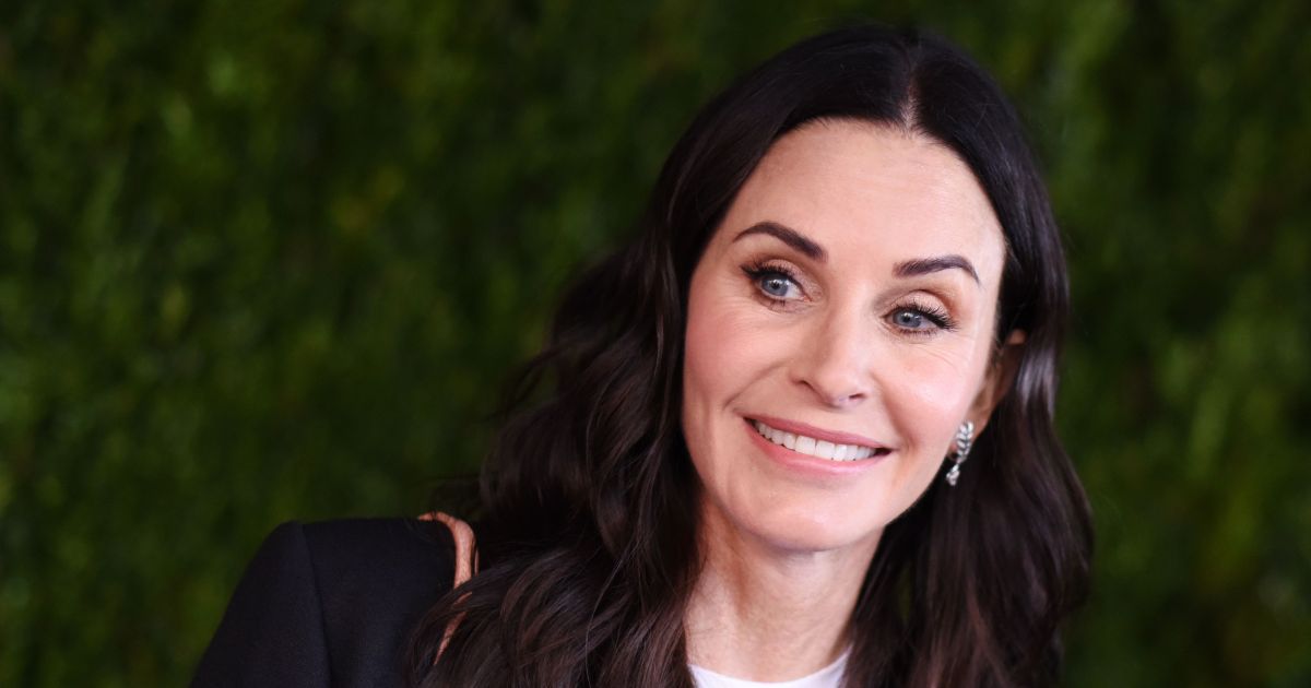 Courteney Cox Plays the 'Which Friends Character Are You ...