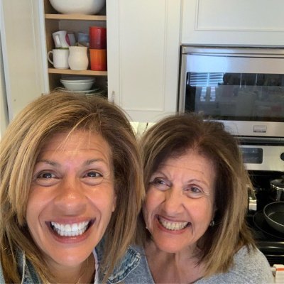 Hoda Kotb and her mother