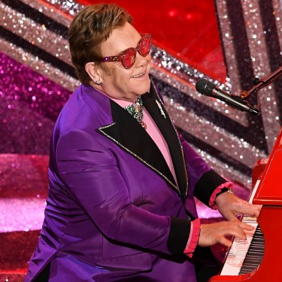 Elton John Sings at the 2020 Oscars
