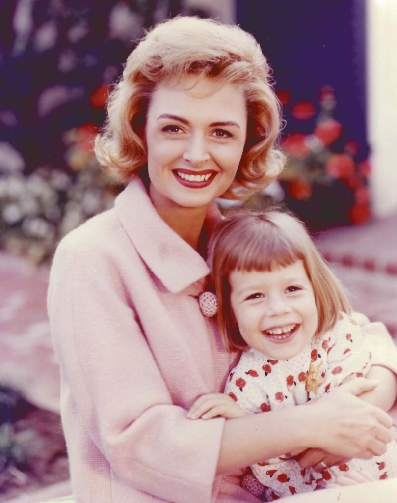 donna-reed-and-mary-anne