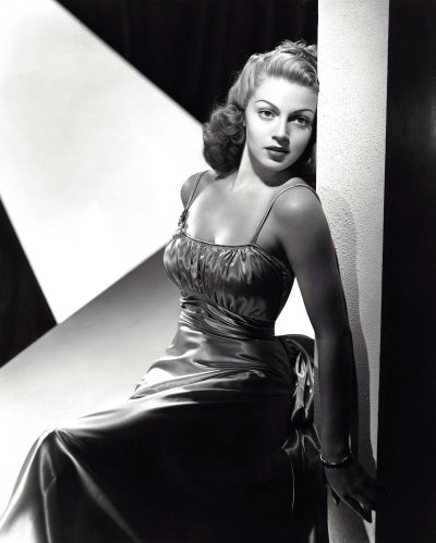 Lana Turner - 1940