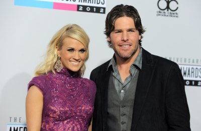 LOOK: Carrie Underwood's photo of Predators' Mike Fisher giving a puck to  son will melt your heart 