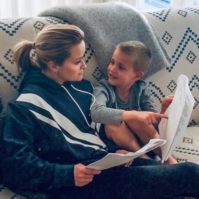 reese-witherspoon-shares-cute-photo-of-her-homeschooling-son-tennessee