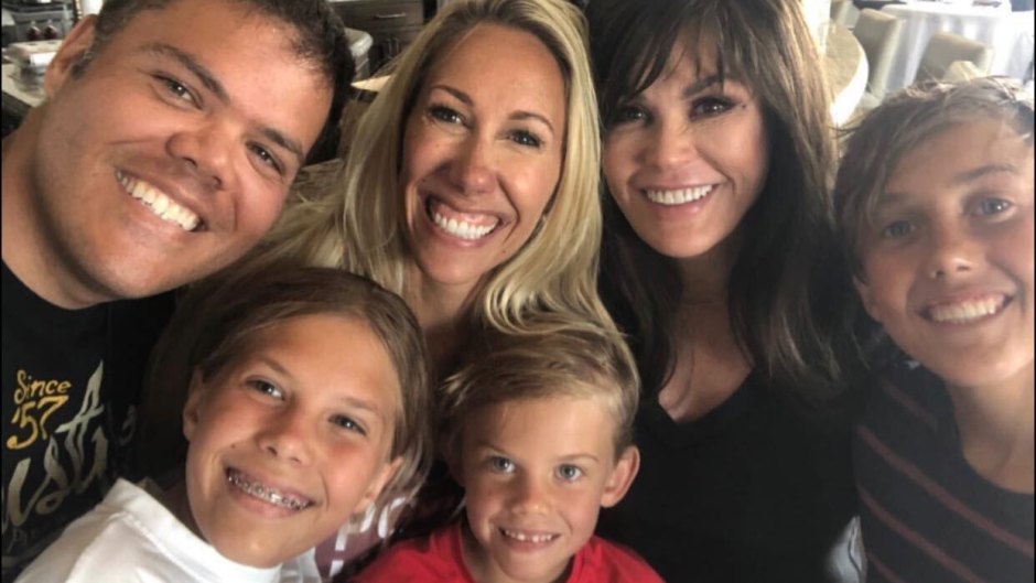 marie-osmond-hangs-out-with-brother-jeremys-family02