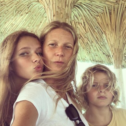 gwyneth-paltrows-2-kids-rare-photos-with-children-apple-and-moses